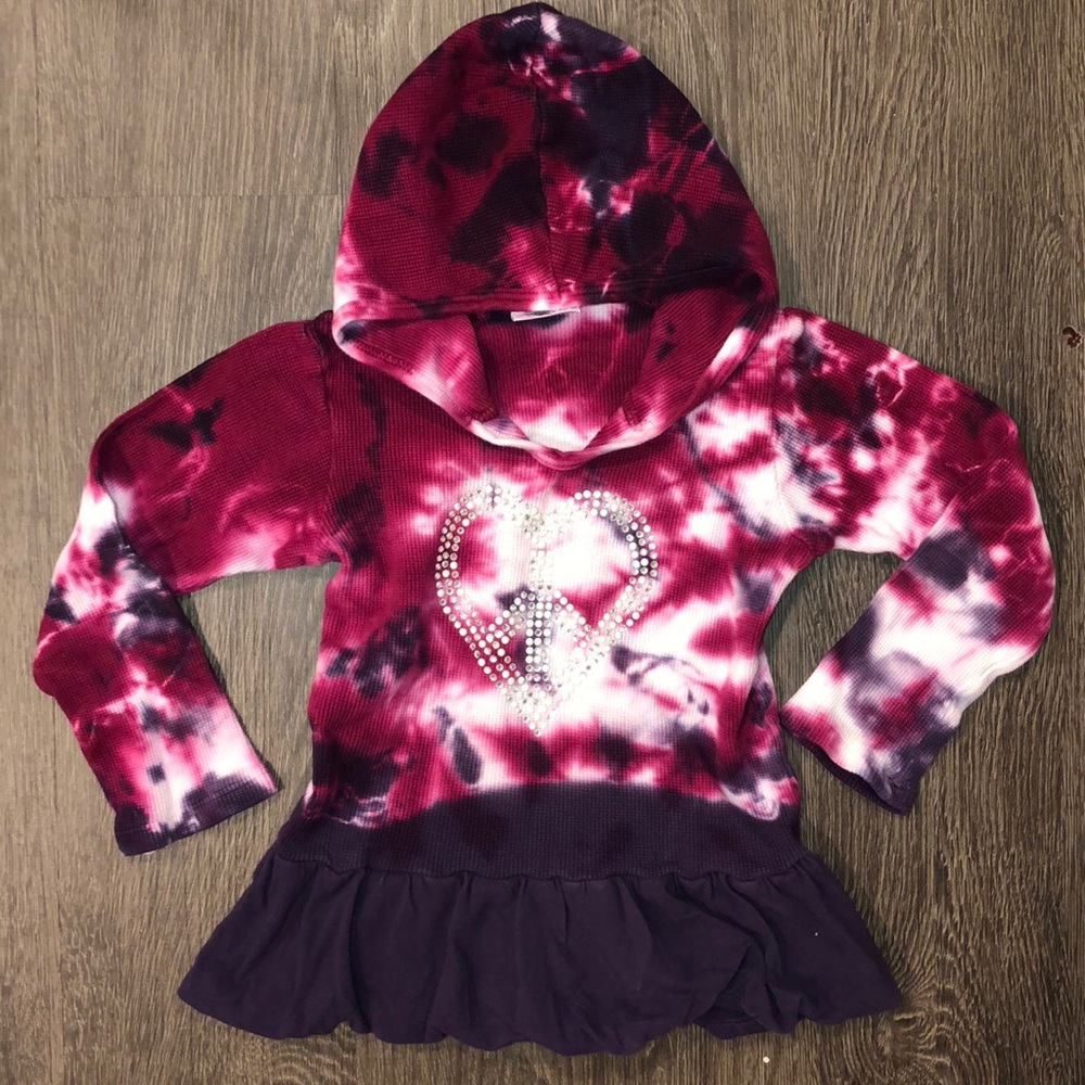 Little Angel Club Hooded Tie-dye Heart Top